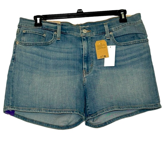 - Women’s‎ NWT Levis Mid Length Shorts Women’s Size 34 - Picture 1 of 8